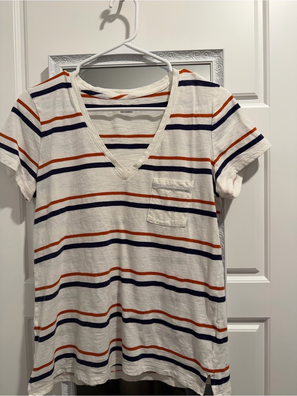 Madewell Classic V-Neck Striped Pocket Tee Cream with Navy & Rust Stripes Medium